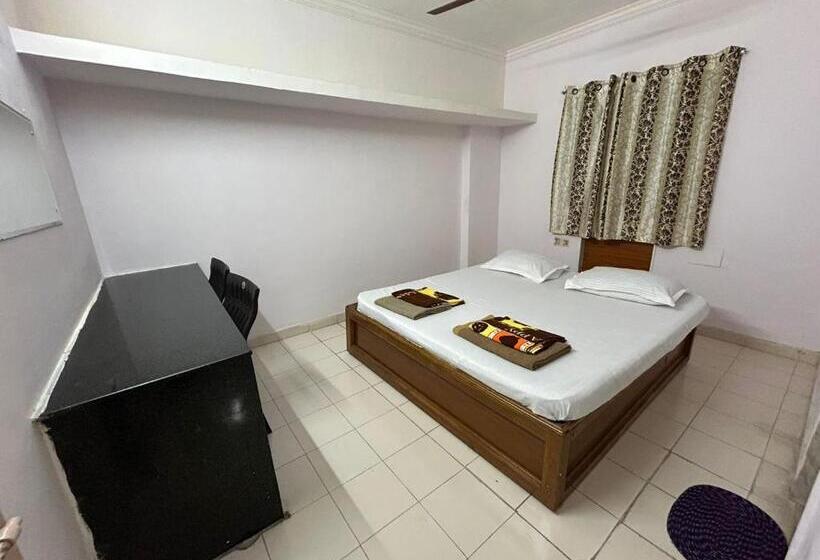 בית מלון כפרי Vasavi Nivas