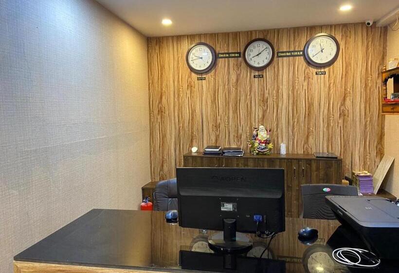 호텔 Vihaan Residency