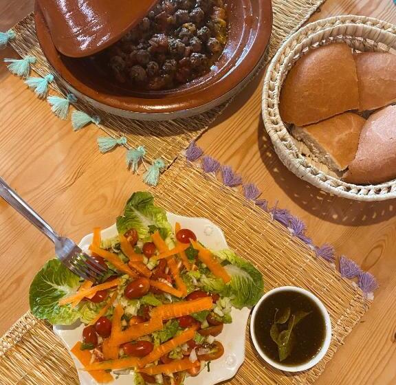 هتل Villa Apollonia   Blissful Garden Paradise With Pool Nestled In Nature