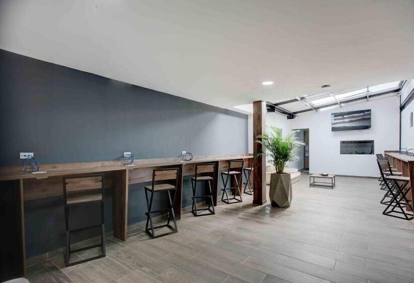 בית מלון כפרי Xliving Host And Rooms