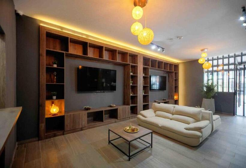 בית מלון כפרי Xliving Host And Rooms