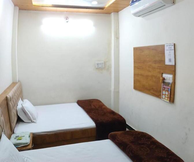 فندق Yuvan Palace