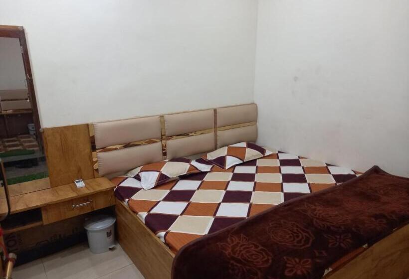 فندق Yuvan Palace