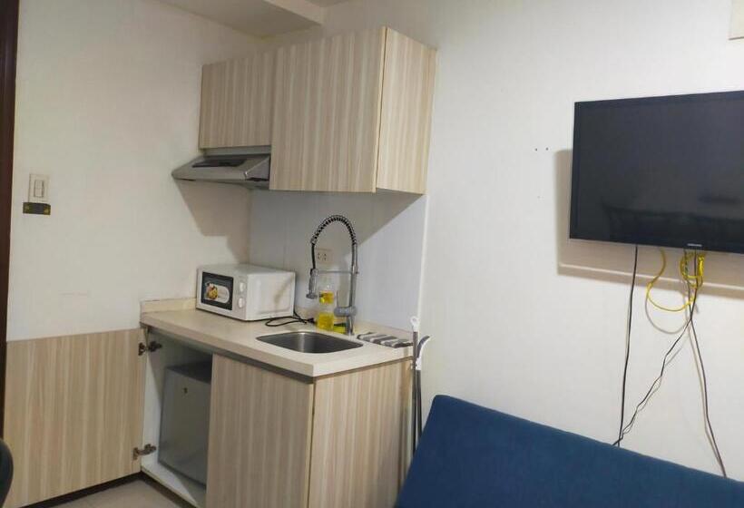 Live At The Limited Edition 2b 49