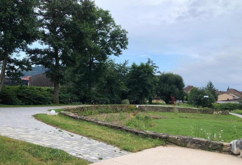 Bulles De L Eau Vive   Motel