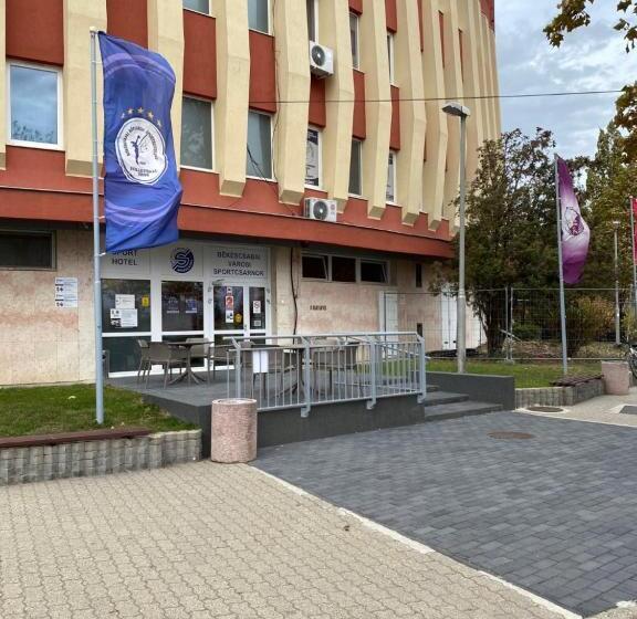 汽车旅馆  Sportok Háza Békéscsaba