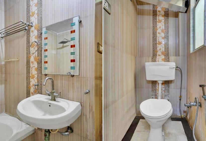 Oyo Hotel Shree Goverdhan Palace