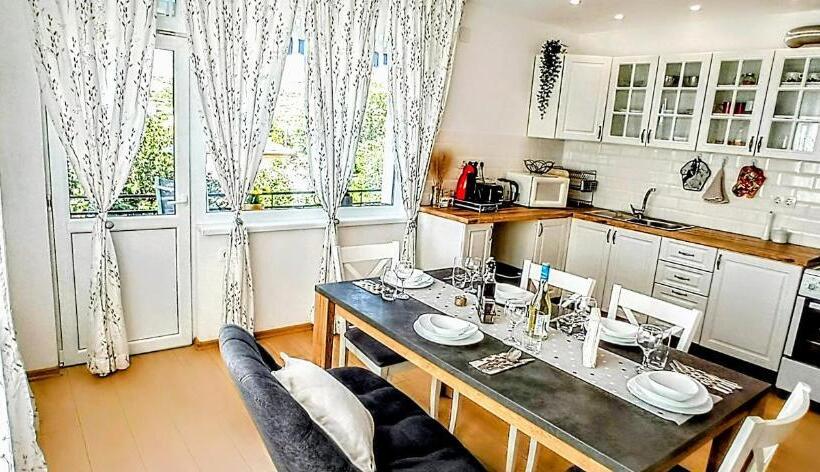 膳宿费 къща за гости веселина ивайловград