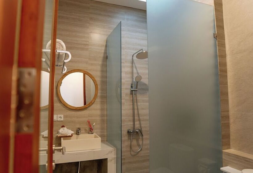 פנסיון Bali Made Escape