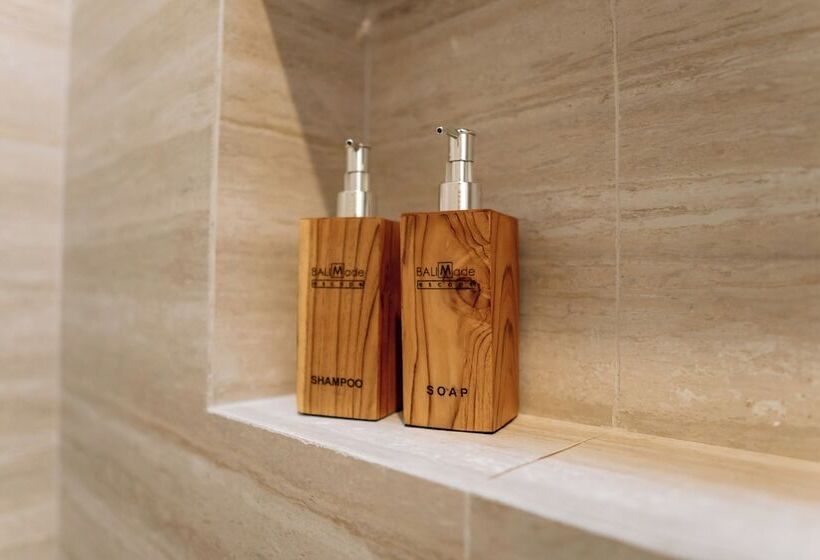 פנסיון Bali Made Escape