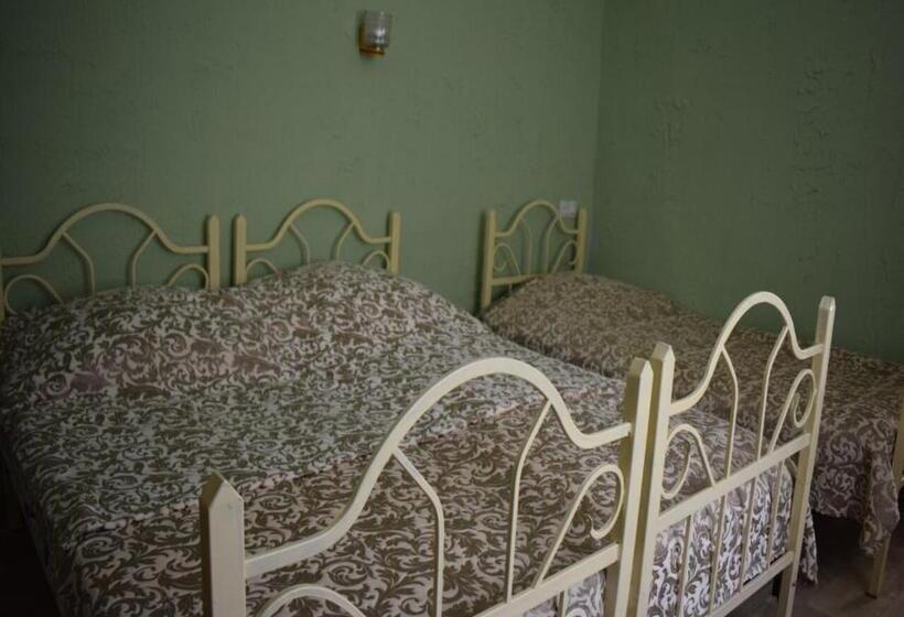 Пансион Benson Adventures Resort