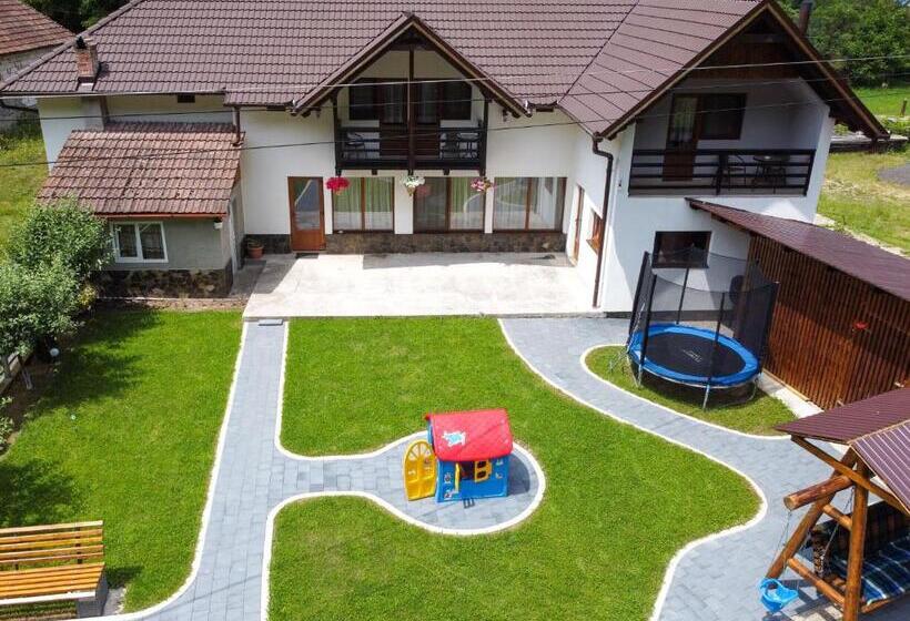 פנסיון Casa Ara