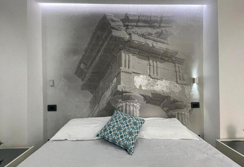 펜션 Pizzuco Holiday Rooms