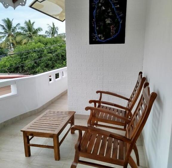 بنسيون White Palace