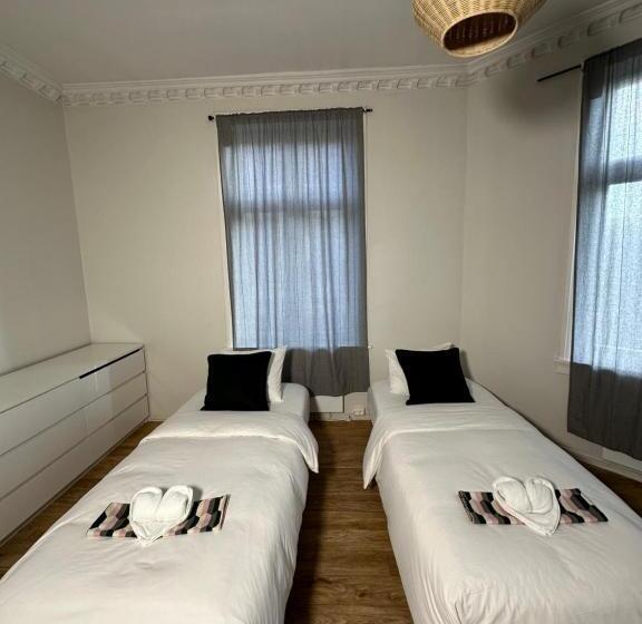 پانسیون Grand Center Oslo