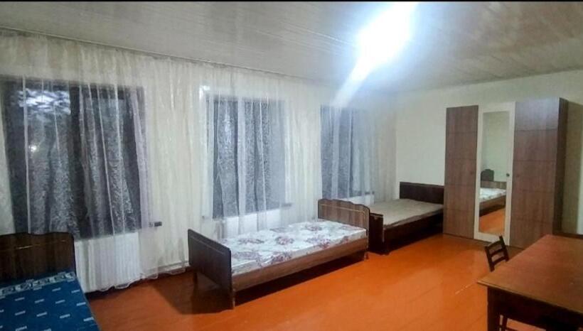 پانسیون Green House Near The Centre