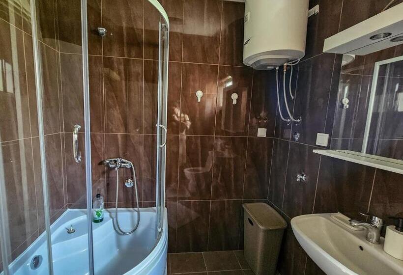 پانسیون Guesthouse Lole