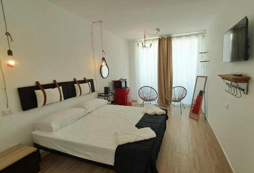 פנסיון Isid Oro Rooms