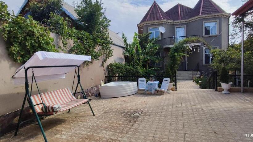 پانسیون Kuki House