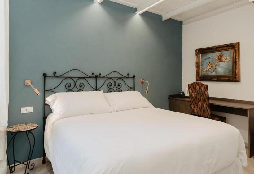 פנסיון L Antica Dimora