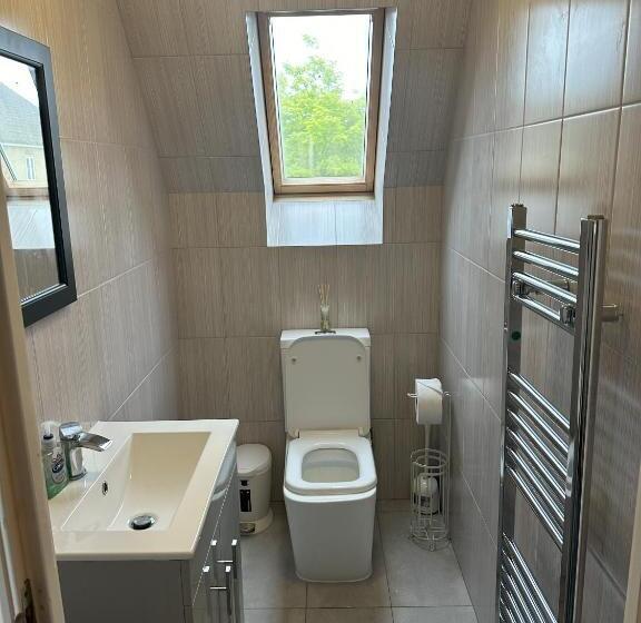 Пансион Lavish 3 Story House With Full Of Comfort