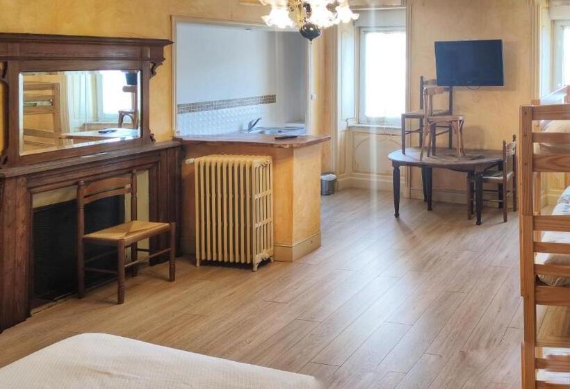 بنسيون Les Hôtes De Labastide