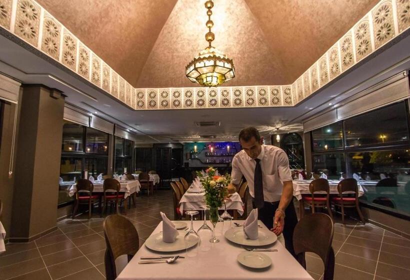 膳宿费 Riad Ommeyad Suite & Spa