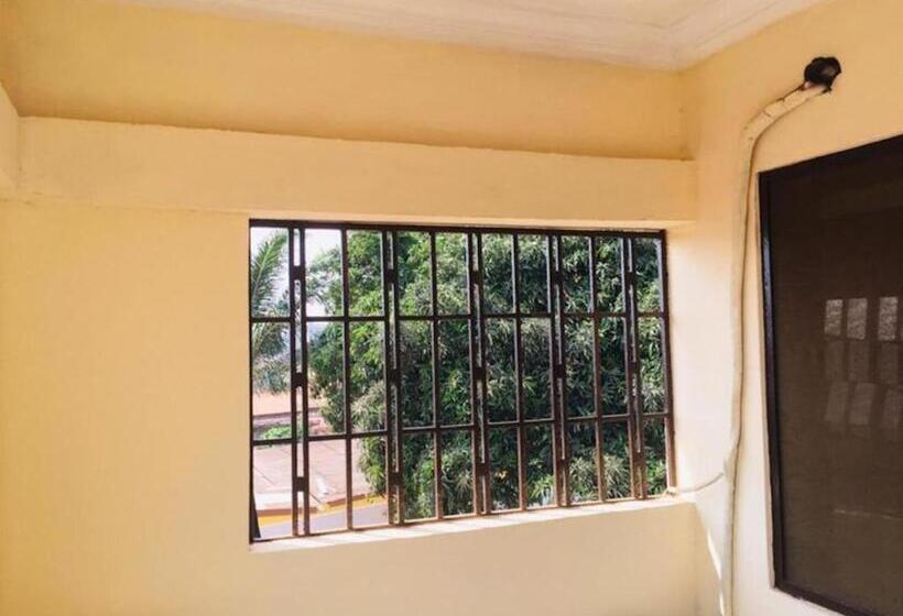 ペンション Room In Bb   Single Room With Balcony