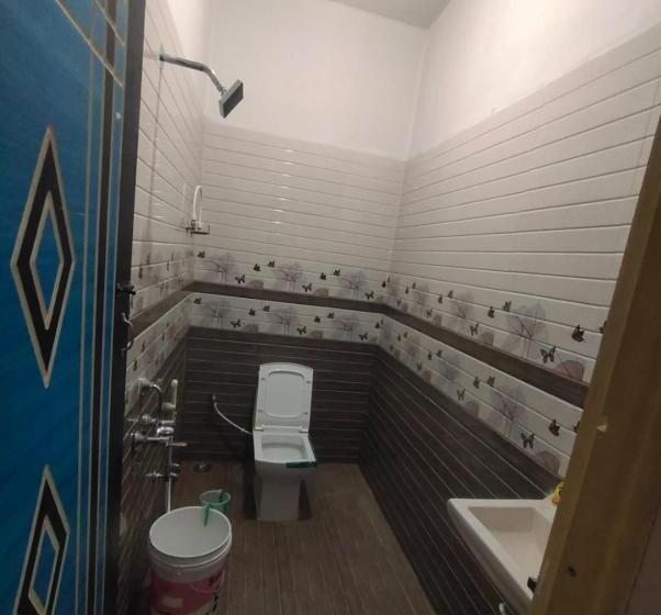 Пансион Sangeetha Ac Rooms And Hotels