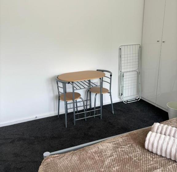 펜션 Self Contained Rooms In Cambridge