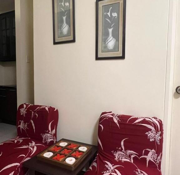 پانسیون Shiels Place Right Beside Enchanted Kingdom