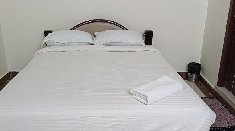 פנסיון Smart Stay