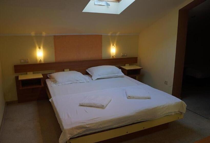 펜션 Vila Rosa Maria