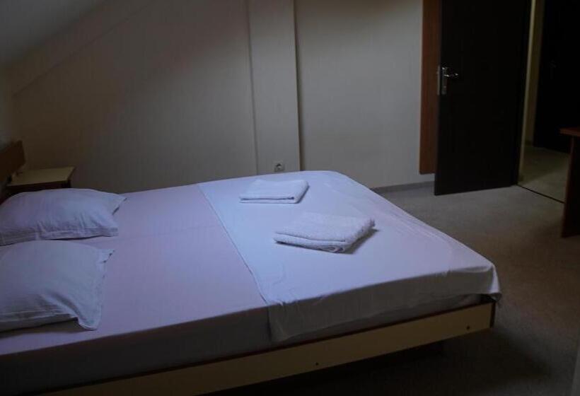 펜션 Vila Rosa Maria