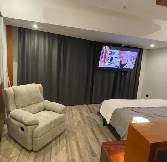 Suite 504 Hotel Sonata