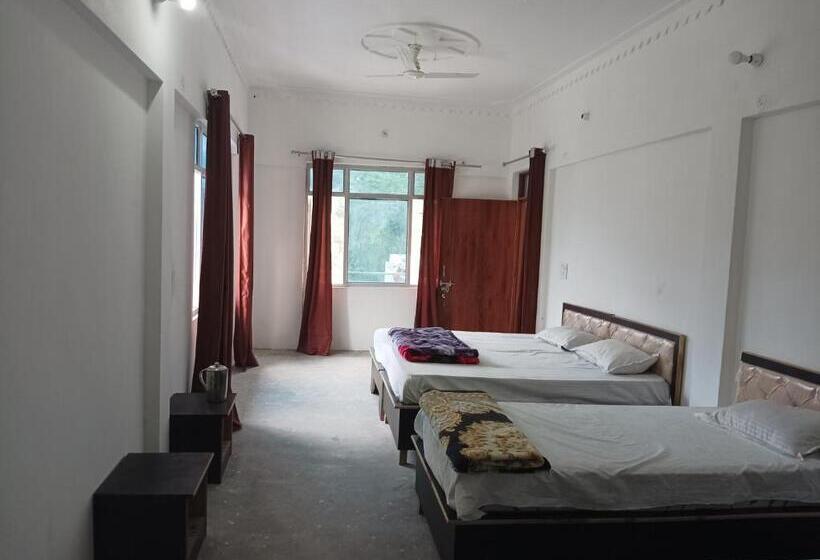 Vasudhara Hotel & Restaurant