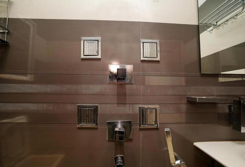 Zenith Homes   Powai Suites