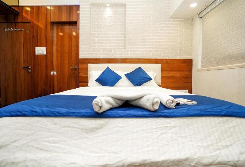 Zenith Homes   Powai Suites