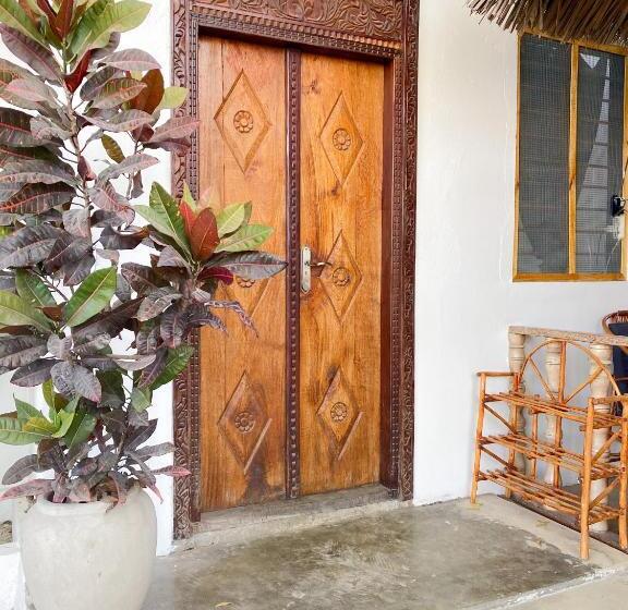 تختخواب و صبحانه Lighthouse Guesthouse