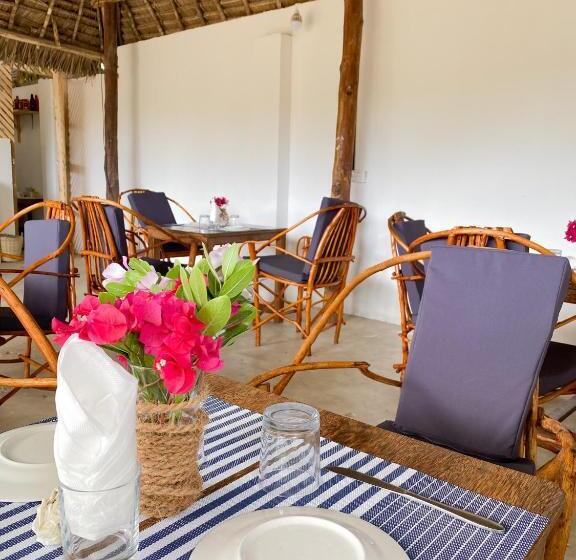 تختخواب و صبحانه Lighthouse Guesthouse