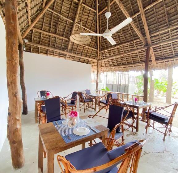 تختخواب و صبحانه Lighthouse Guesthouse