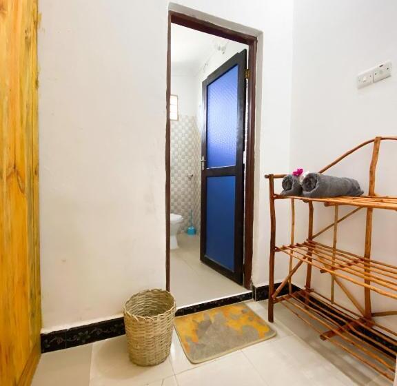 تختخواب و صبحانه Lighthouse Guesthouse