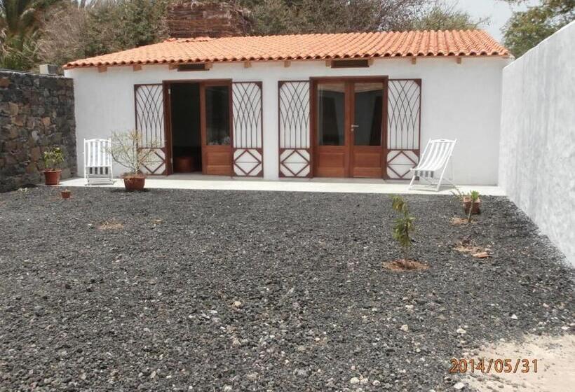 Bed and Breakfast Villa Morabeza Guest House