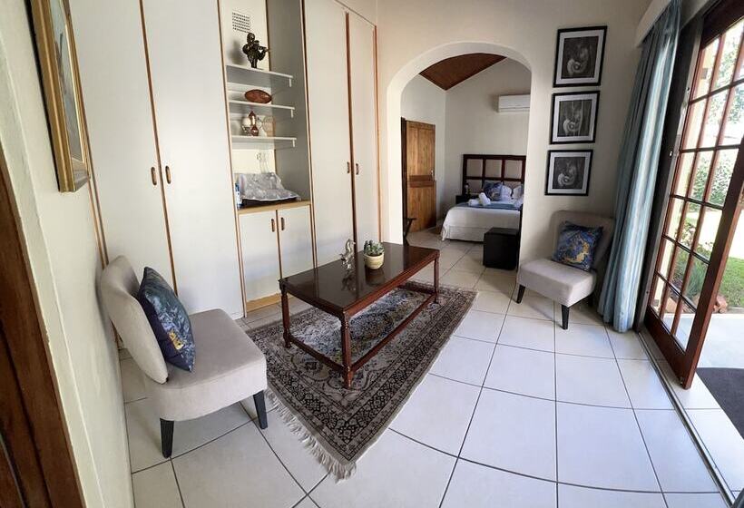 민박 Whalesong Guest House