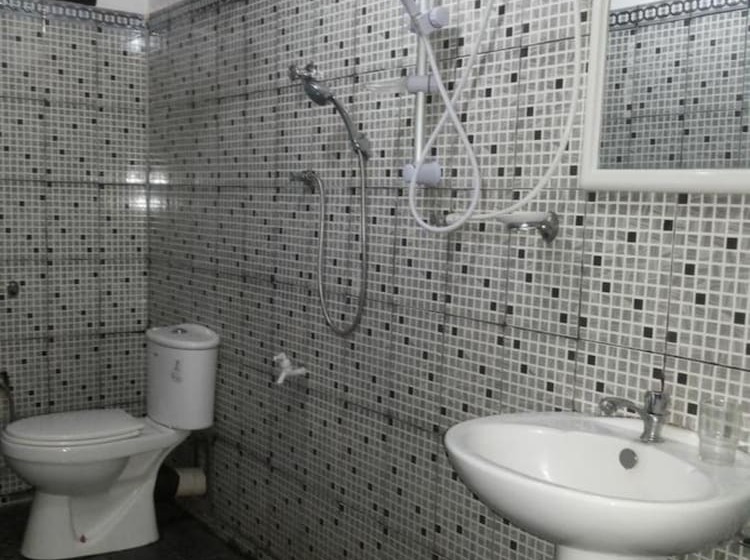 Bed and Breakfast White Home