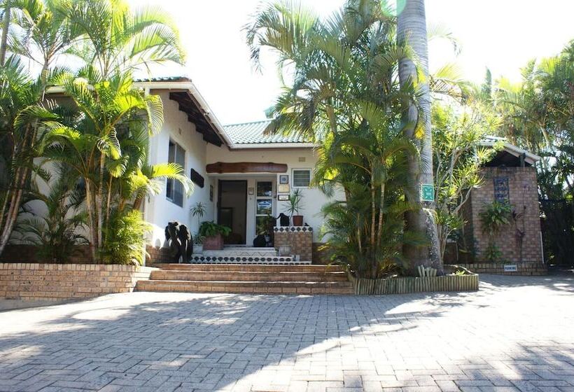 Bhangazi Lodge Bed & Breakfast