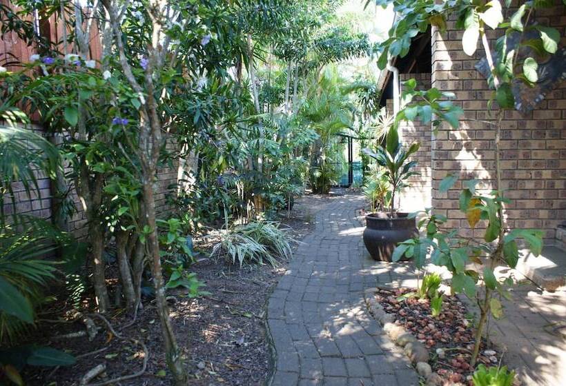 Bhangazi Lodge Bed & Breakfast