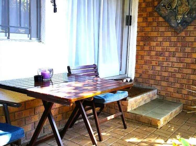 Bhangazi Lodge Bed & Breakfast