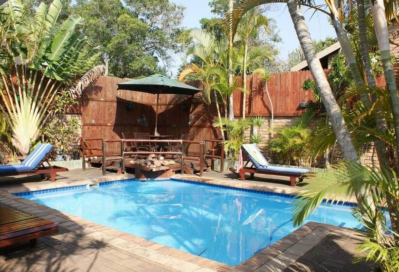 Bhangazi Lodge Bed & Breakfast