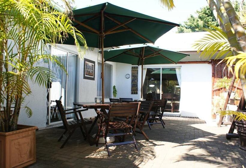 Bhangazi Lodge Bed & Breakfast